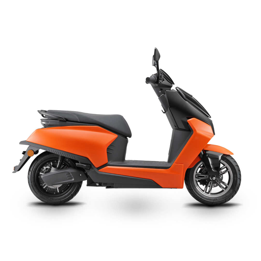 Funti VELOCE Orange scooter image 1